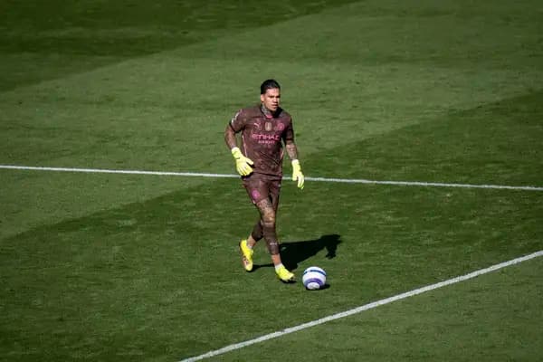 تماس رسمی گالاتاسرای با منچستر سیتی درباره انتقال ادرسون