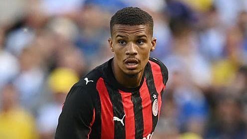 مالیک تیاو، خرید جدید نیوکاسل یونایتد از میلان