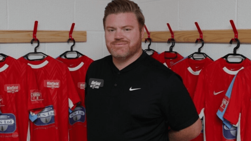 مدیر فوتبالی که آگاهی درباره سرطان پوست را افزایش می‌دهد: «چنین چیزی را برای هیچ‌کس آرزو نمی‌کنم»