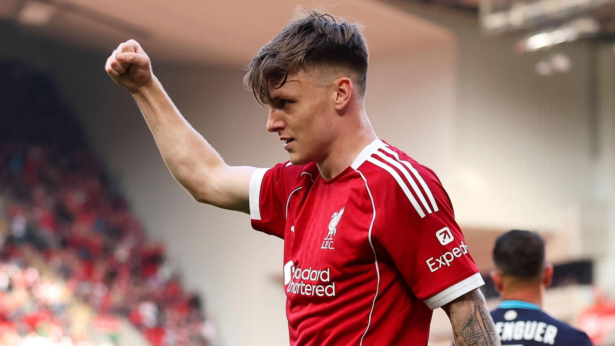 مذاکرات بورنموث برای جذب وینگر لیورپول، بن دوک