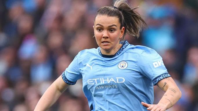 لاورا وینرویتِر از آرسنال به منچسترسیتی پیوست