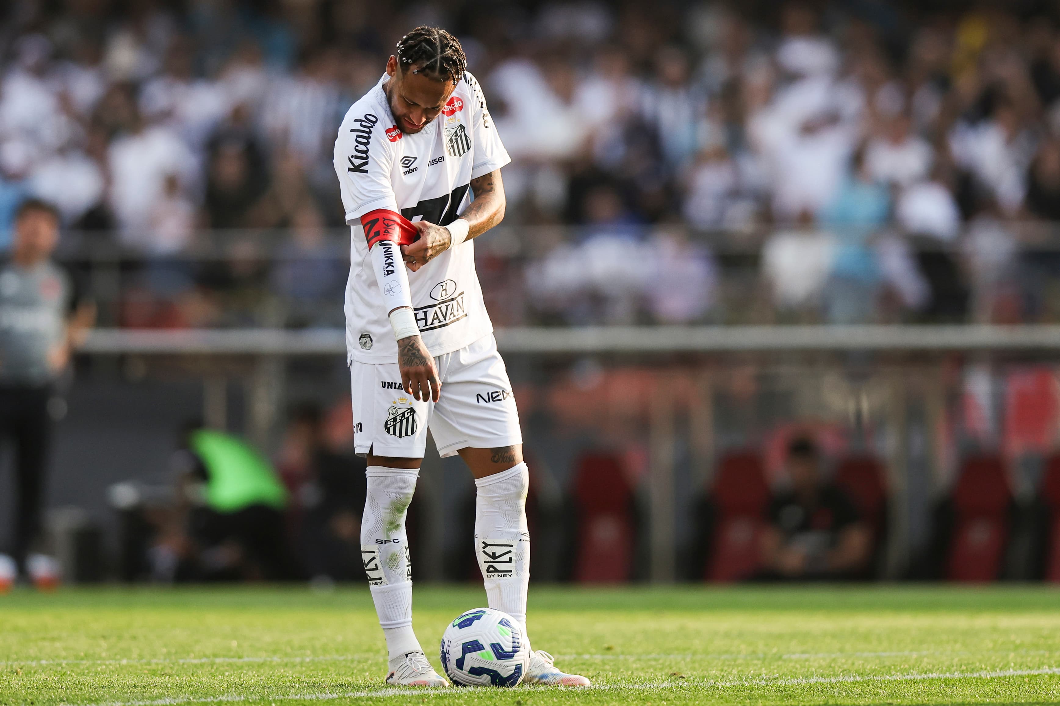 اشک‌های نیمار پس از شکست سنگین سانتوس مقابل واسکو داگاما