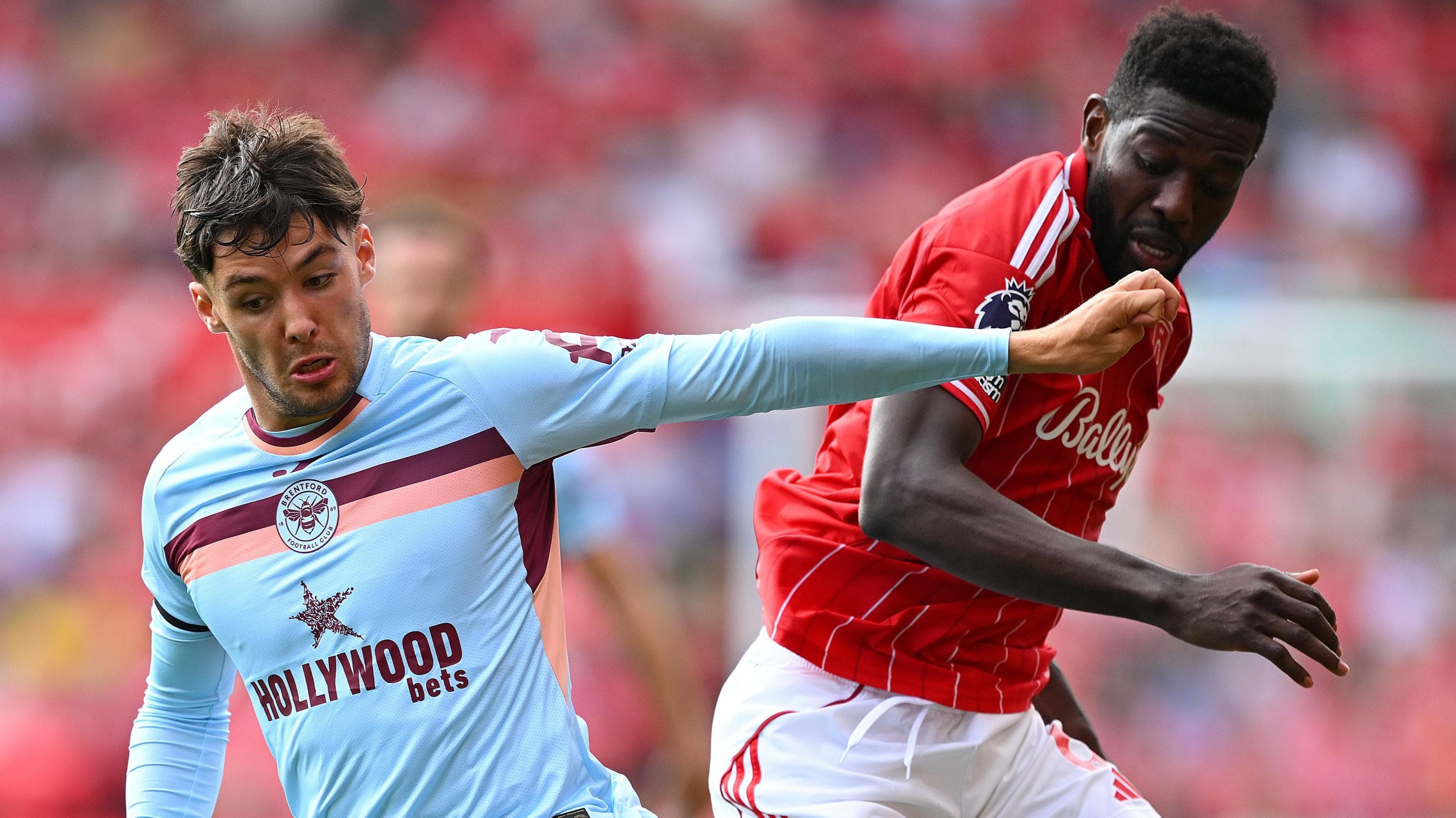 بازگشت الهامبخش آرون هیکی پس از ۶۵۹ روز دوری از میادین فوتبال