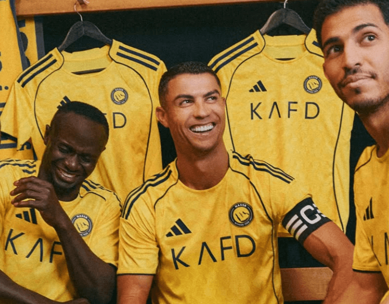 معرفی لباس جدید النصر برای کریستیانو رونالدو و هم‌تیمی‌ها | ترکیب منتخب تاریخ فوتبال آفریقا