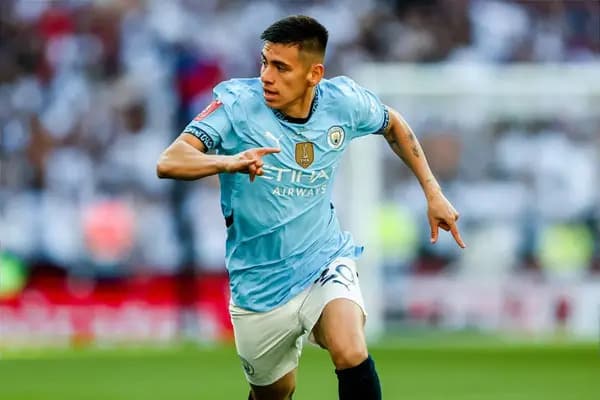 پیشنهاد انتقال قرضی دورتموند برای کلودیو اچورری از منچسترسیتی تأیید شد