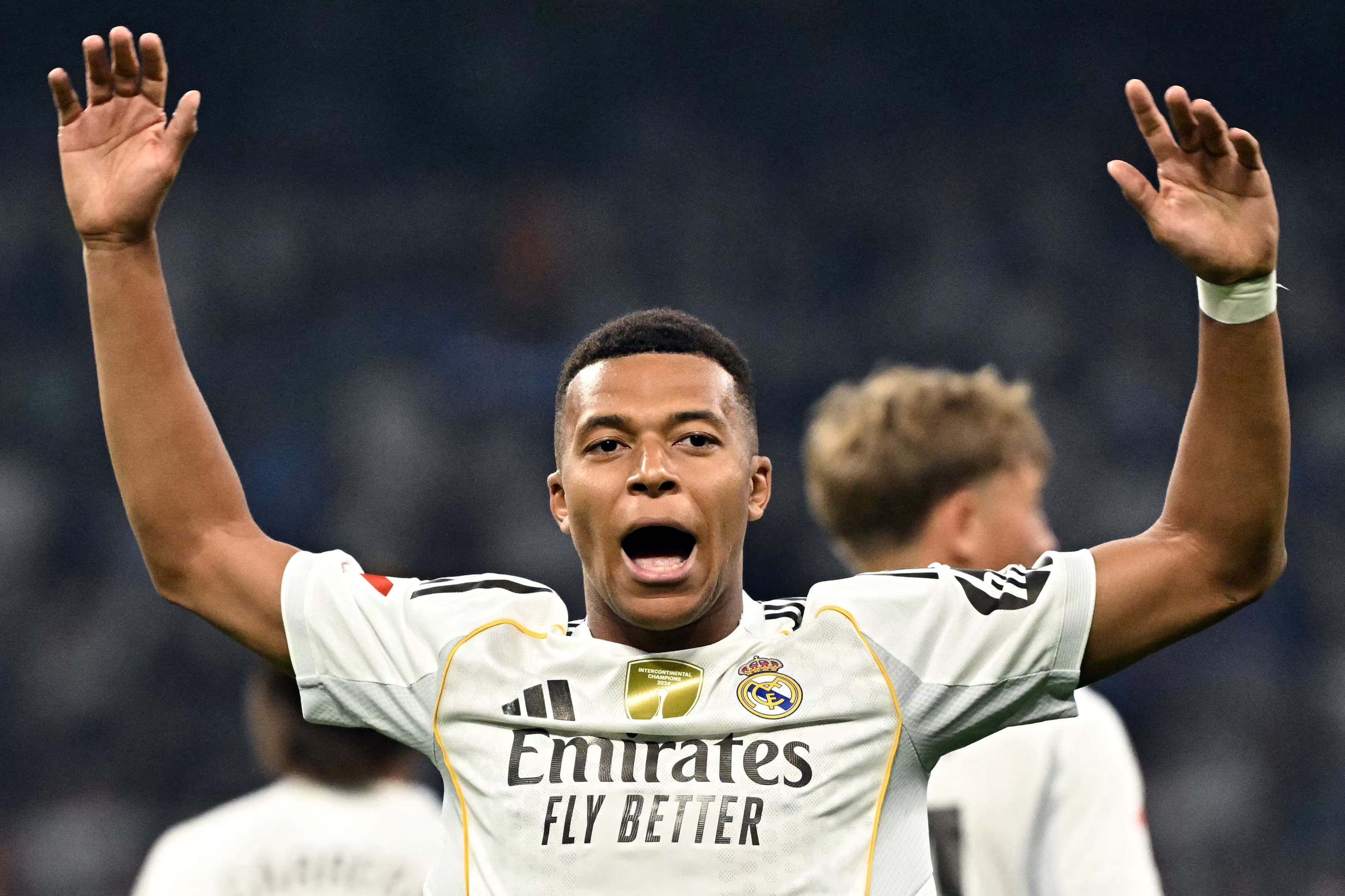 صبحانه فوتبالی: خوشحالی جدید امباپه، انتقاد هواداران از نیمار و برنامه بازی‌ها