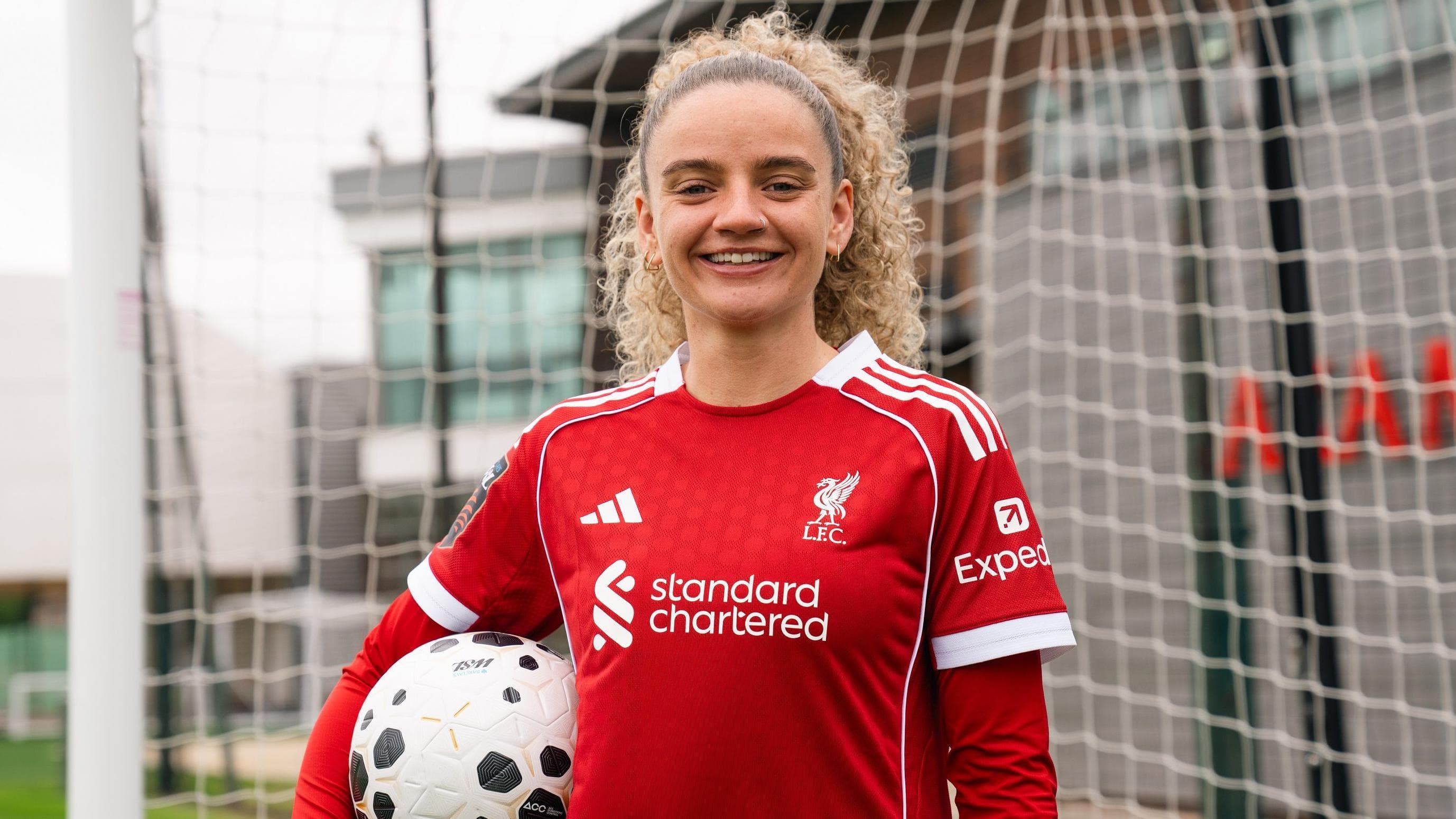 تمدید قرارداد لیان کیرنان با باشگاه لیورپول