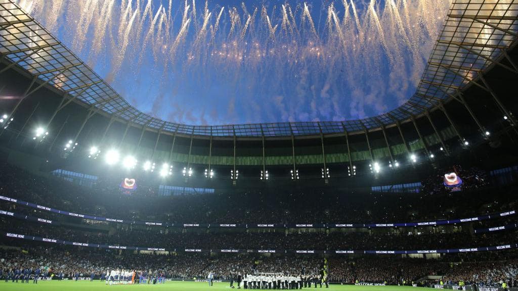 عملکرد تیم‌های لیگ برتر انگلیس در فصل اول پس از انتقال به ورزشگاه جدید