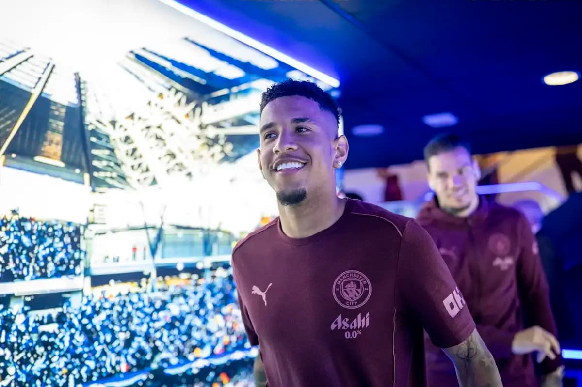 تصمیم نهایی منچسترسیتی درباره آینده ساوینیو و تلاش بی‌ثمر تاتنهام