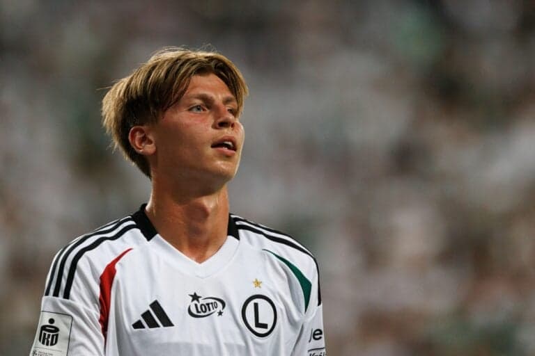 یان زیولکوفسکی وارد رم شد؛ تست های پزشکی در آستانه پیوستن به آ اس رم