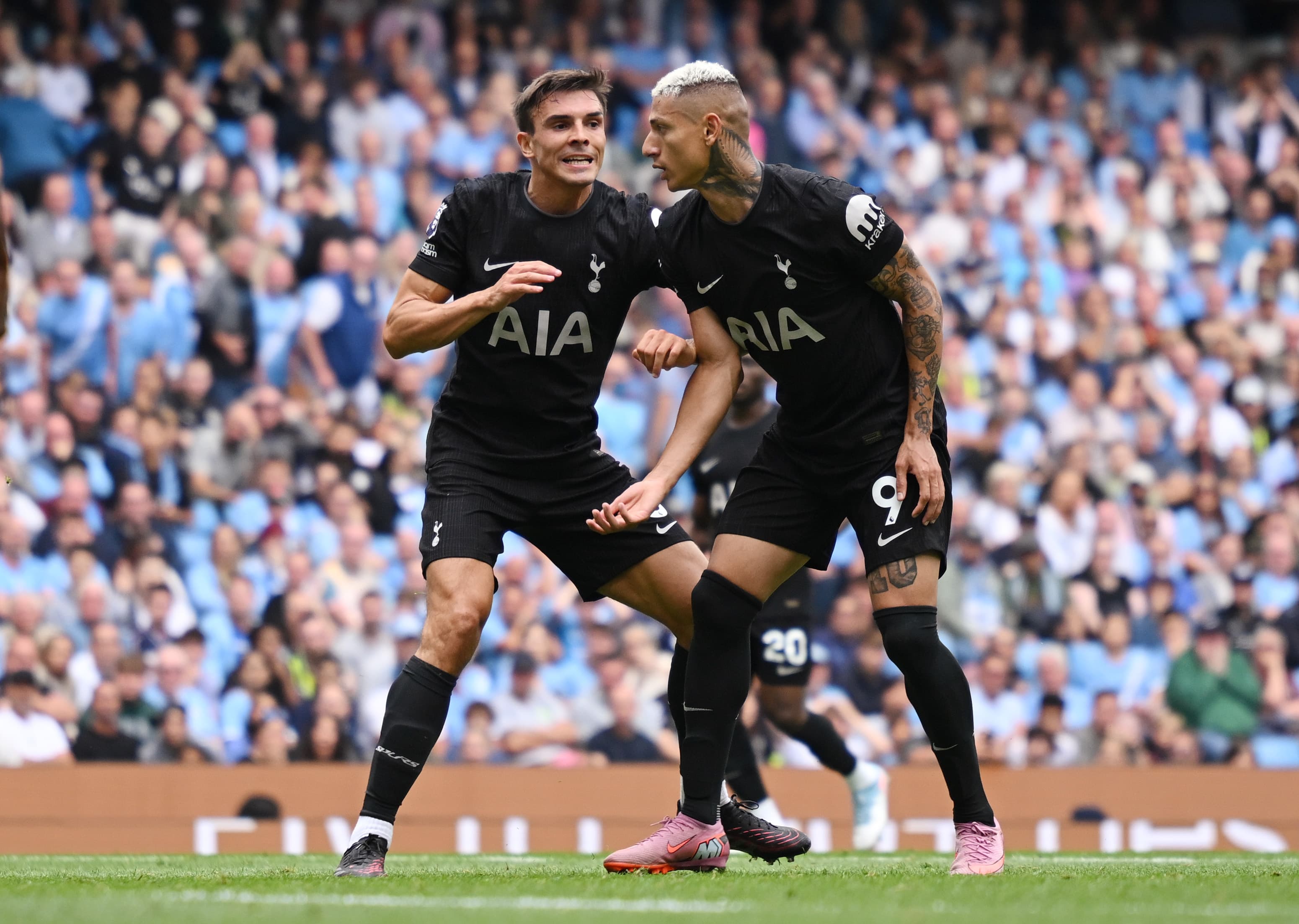 ترکیب احتمالی تاتنهام مقابل بورنموث با سیستم 4-2-3-1: آیا فرانک تغییر می‌دهد؟