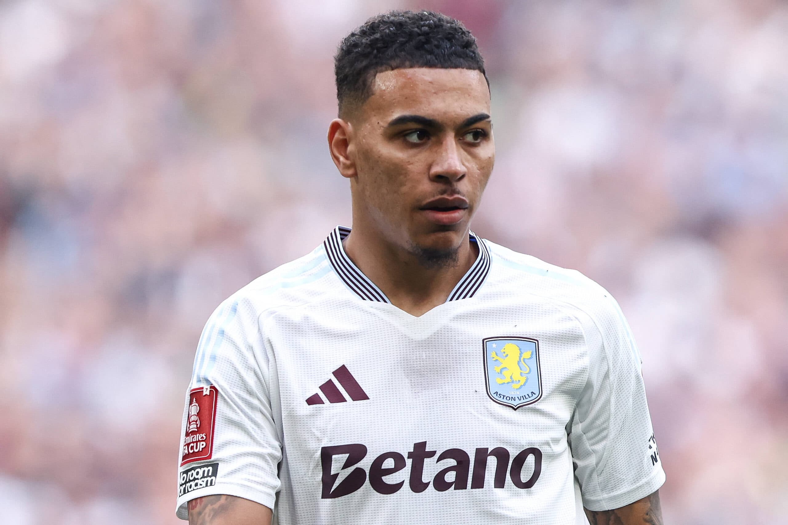 نگاهی به تحرکات تابستانی لیورپول؛ هدف‌گذاری برای مورگان راجرز و الکساندر ایساک