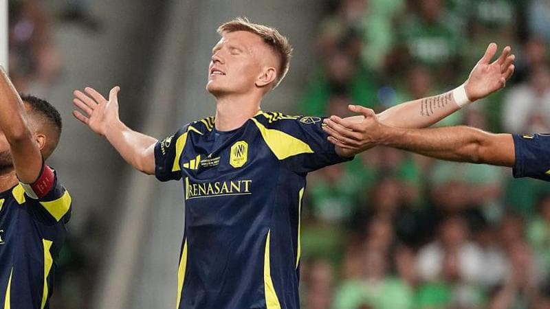 سام سوریج، انگلیسی‌ای که پا به پای مسی برای کفش طلایی آمریکا می‌جنگد