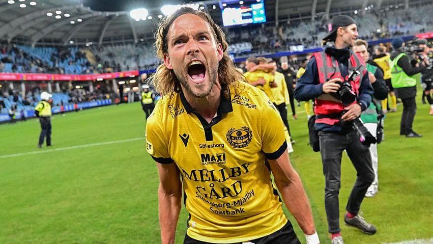 موفقیت تاریخی مِیلبی در لیگ دسته اول سوئد؛ تیمی از یک روستا قهرمان شد!