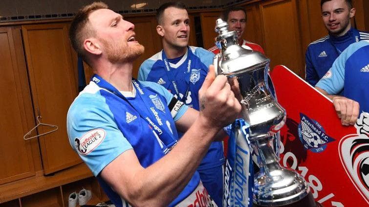 روری مک‌آلیستر؛ لوله‌کش گلزن افسانه‌ای فوتبال اسکاتلند