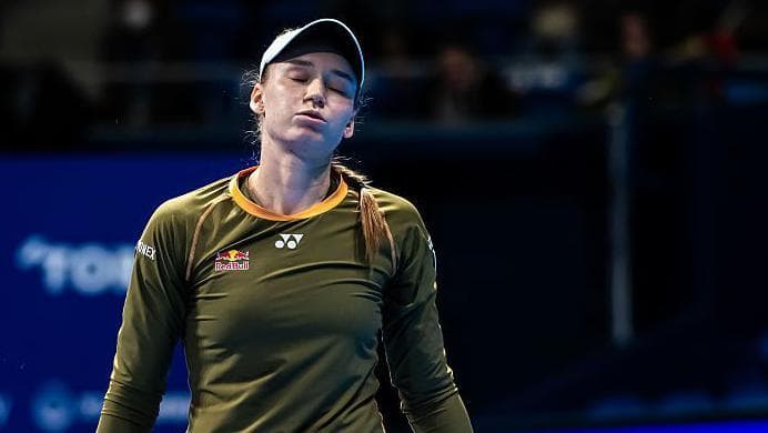 کناره‌گیری النا ریباکینا از نیمه‌نهایی اوپن پان پاسیفیک به دلیل مصدومیت کمر