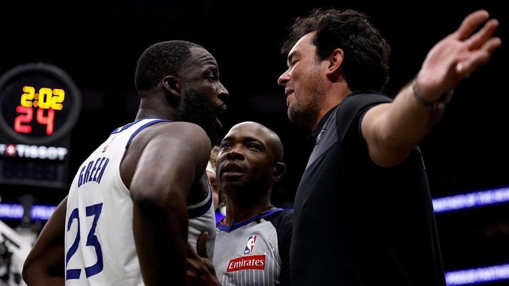 درگیری لفظی در دیدار گلدن استیت وریرز و نیواورلئان؛ واکنش درایموند گرین به هوادار جنجالی