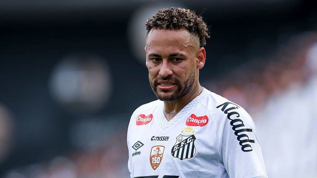 عمل جراحی موفق نیمار و امیدواری برای بازگشت به تیم ملی برزیل