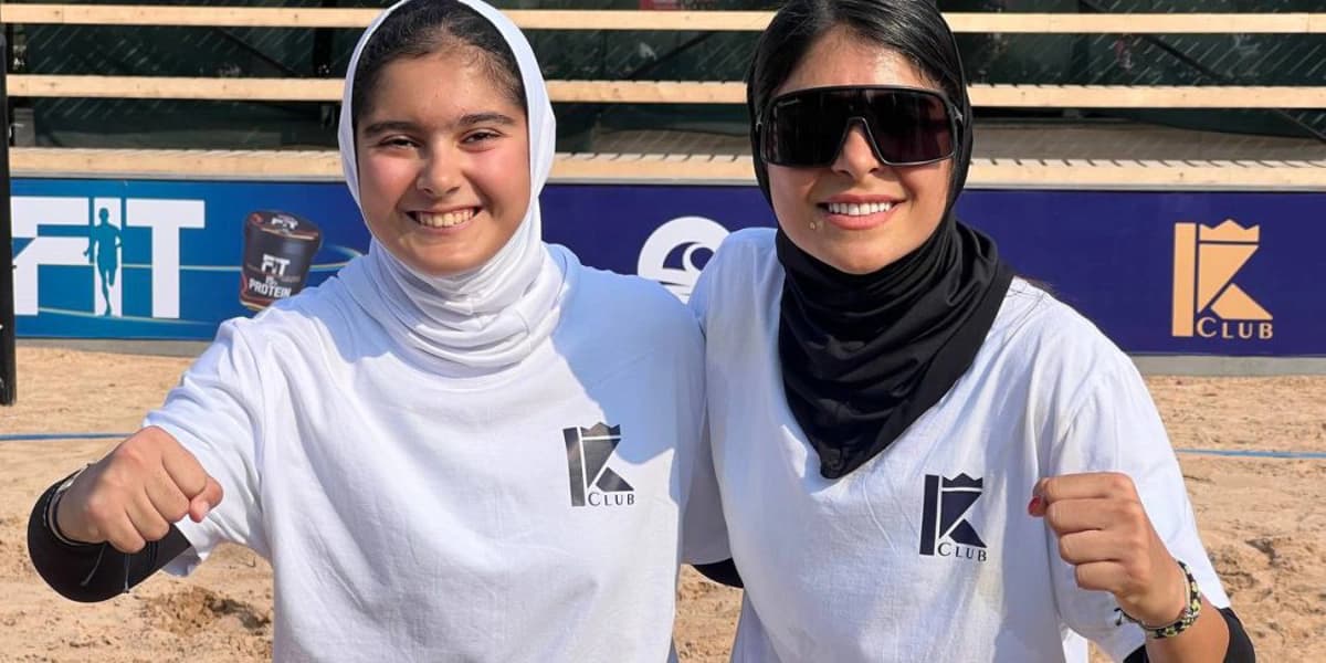 اختتامیه هفته نخست رقابتهای تنیس ساحلی BT10 جام خلیجفارس با قهرمانی تیم بانوان