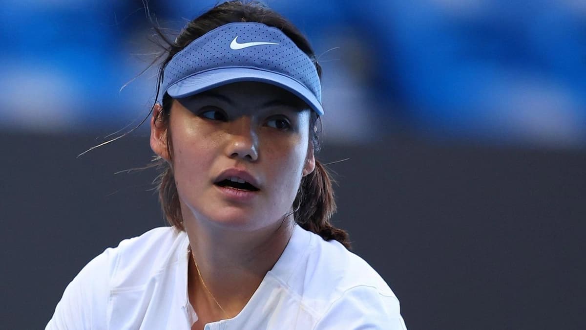 انصراف اِما رادوكانو از بازی مقابل اوزاکا در یونیته کاپ