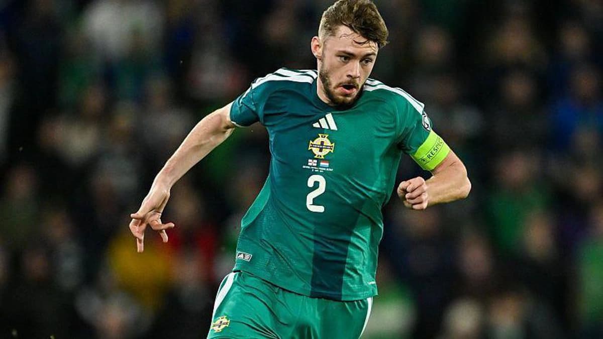 غیبت دردناک کانر بردلی در پلیآف جام جهانی ۲۰۲۶؛ چالش بزرگ برای ایرلند شمالی