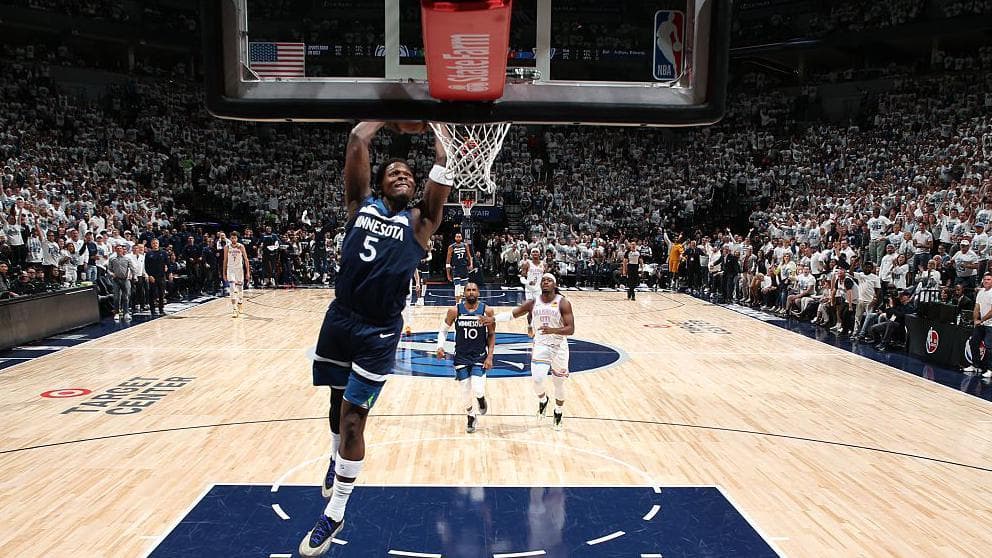 برد قاطع تیمبرولوز مقابل تاندر و کاهش اختلاف در پلیآف NBA