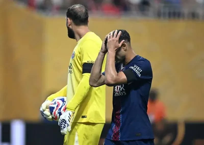 اولین واکنشهای ستارههای پاری سن ژرمن به مصدومیت جمال موسیالا