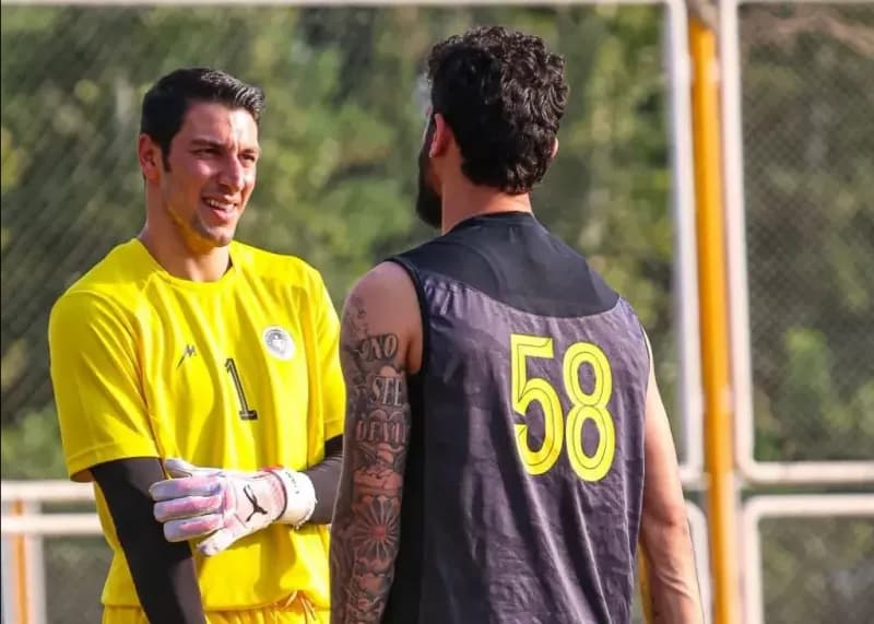 آمادگی بالای محمدرضا اخباری در تمرینات سپاهان؛ خبر خوش برای نویدکیا