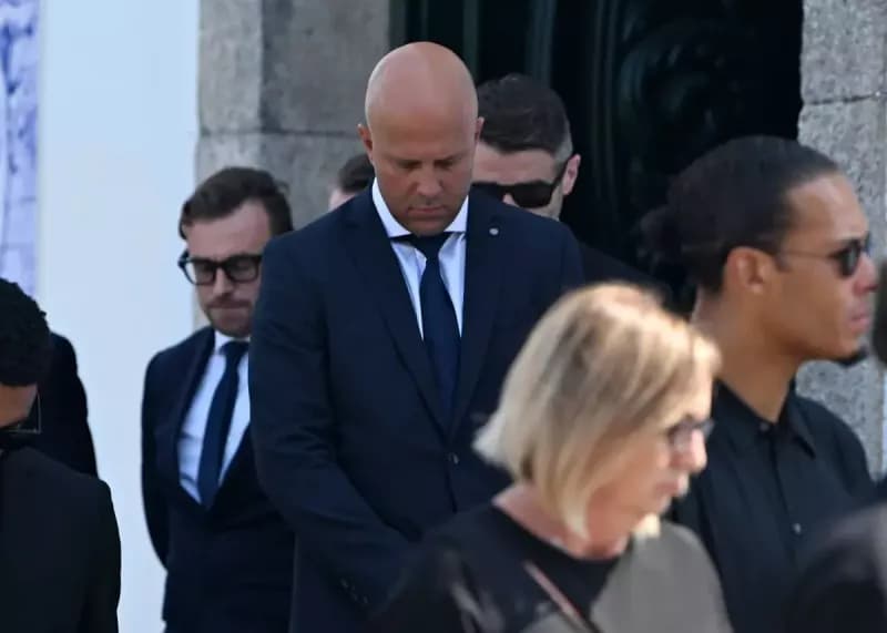 آغاز پیشفصل لیورپول در سایه سوگواری برای دیوگو ژوتا