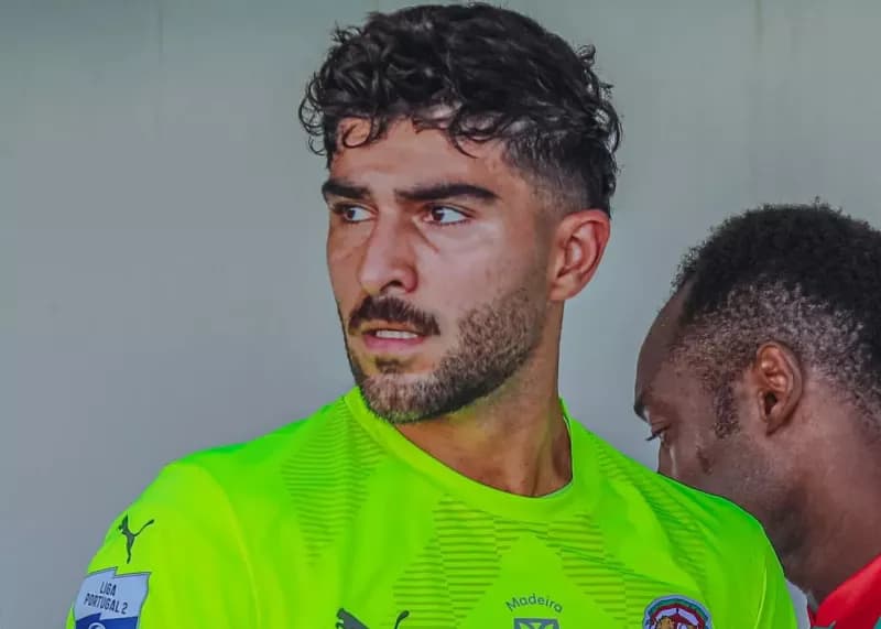 پاسخ منفی امیر عابدزاده به پیشنهاد استقلال؛ سردرگمی آبیها در انتخاب دروازهبان