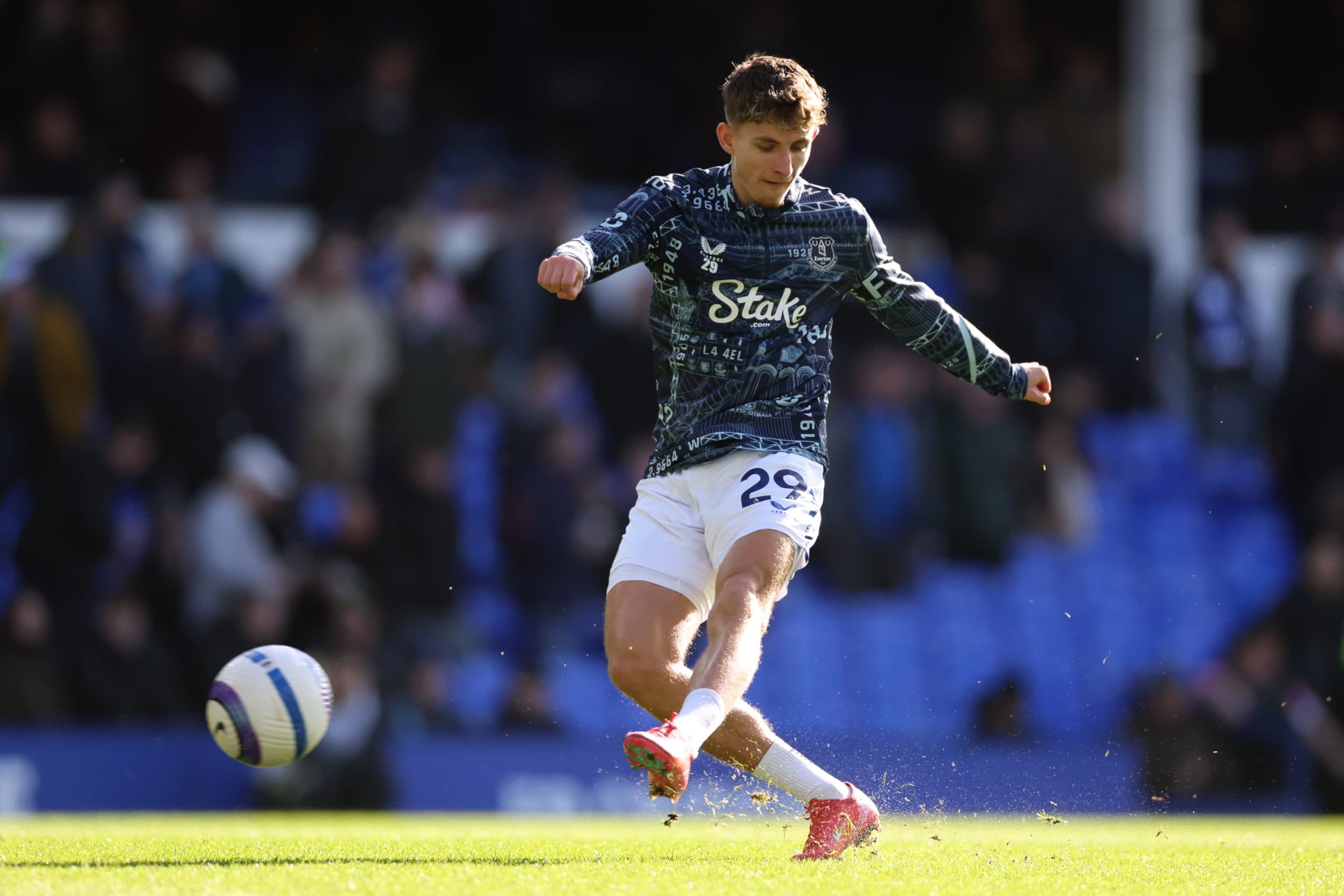 تمایل وولفسبورگ به جذب یسپر لیندستروم به صورت قرضی