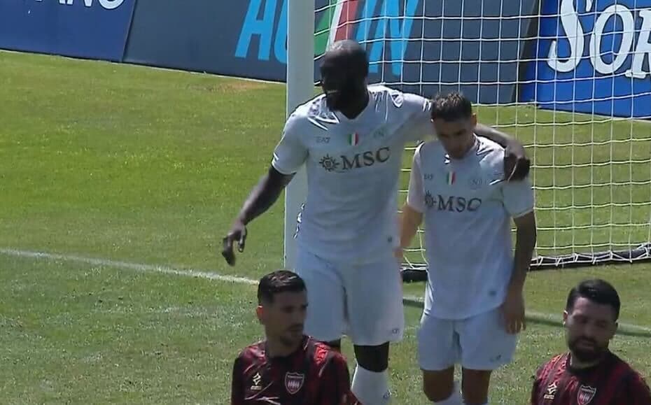 برد پرگل ناپولی مقابل سورنتو با درخشش لوکا، مکتومینای و دو گل لوکاکو