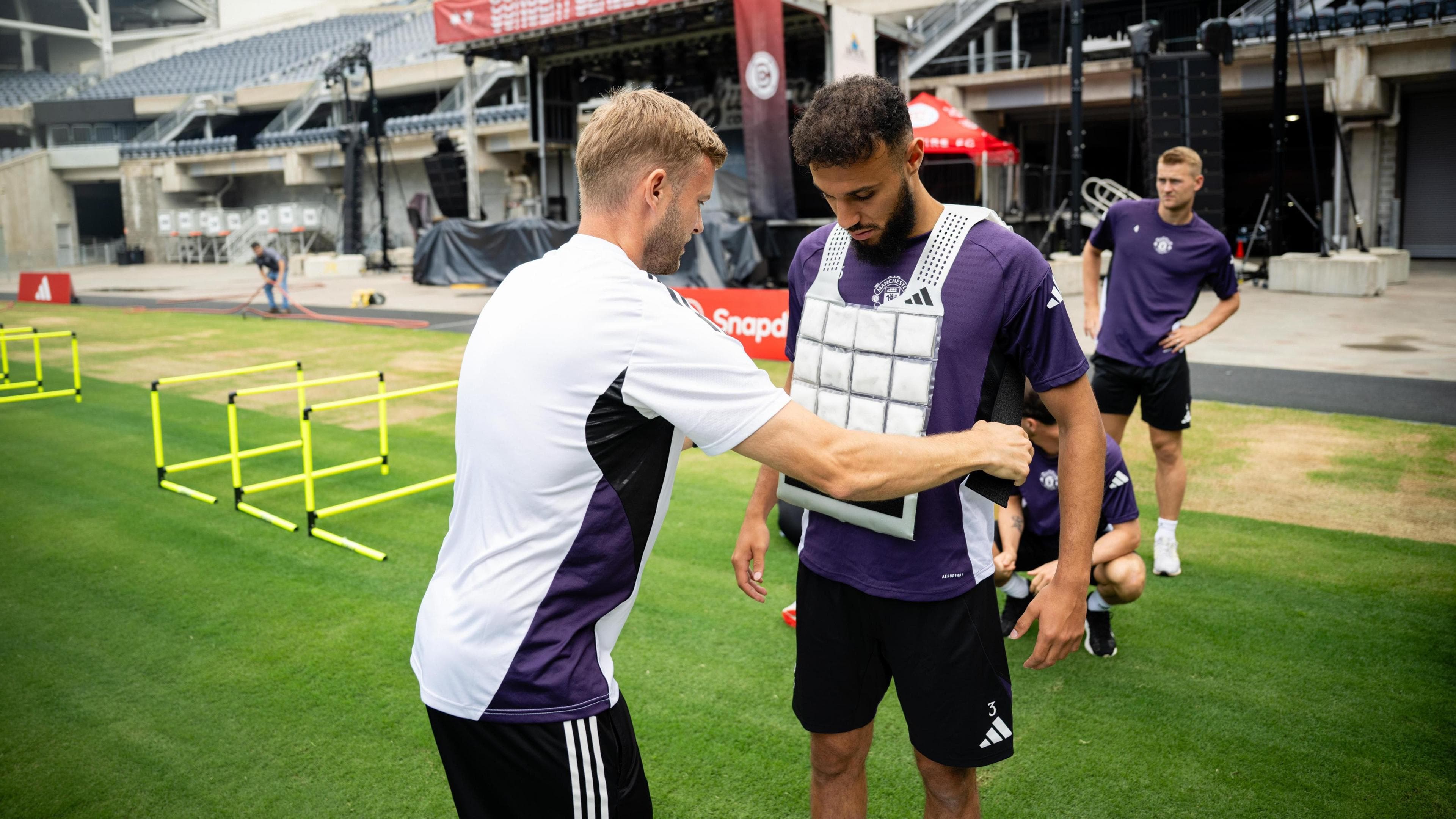 ژاکتهای خنککننده چیست و چگونه عمل میکنند؟