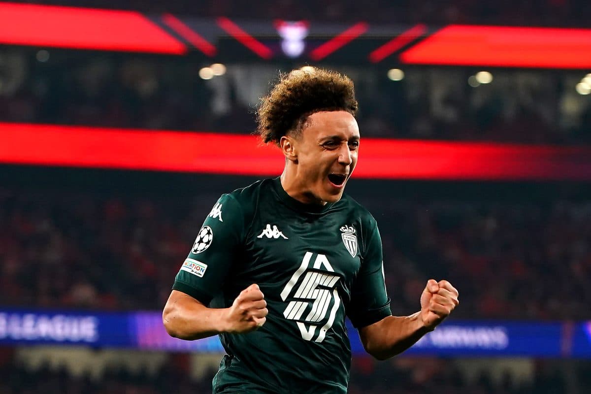 تلاش بایر لورکوزن برای جذب الیس بن صغیر جهت جایگزینی امینه عادلی