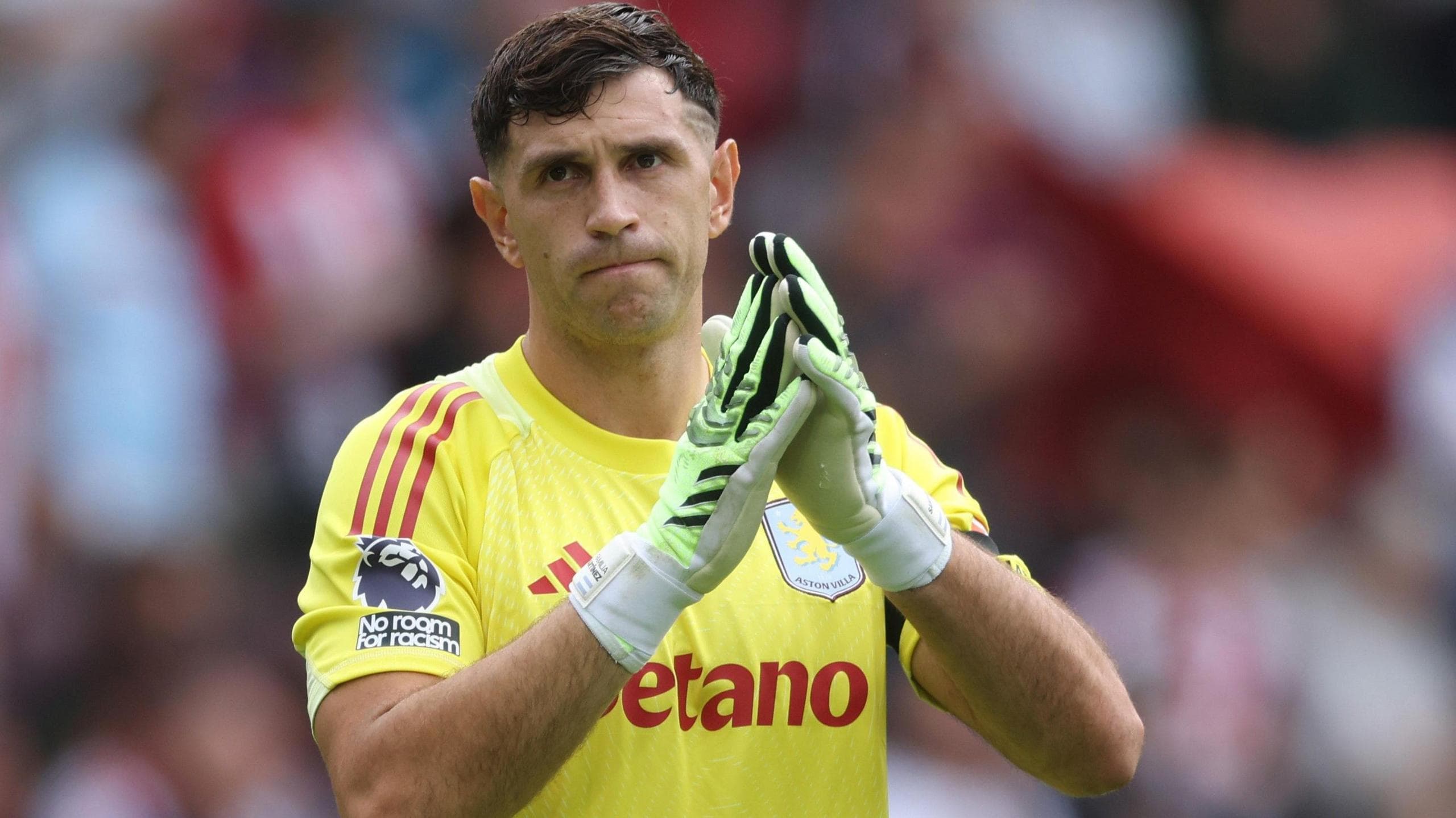 تعهد مارتینز به استون ویلا فوقالعاده است – اونای امری