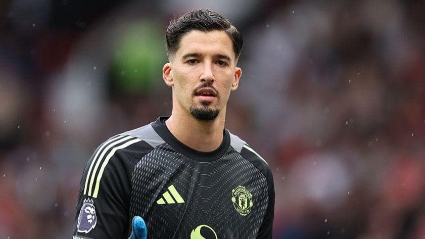 آلتای بایندیر جایگاه خود را در دروازه منچستریونایتد حفظ میکند؛ لامنز با پتانسیل بالا وارد شد