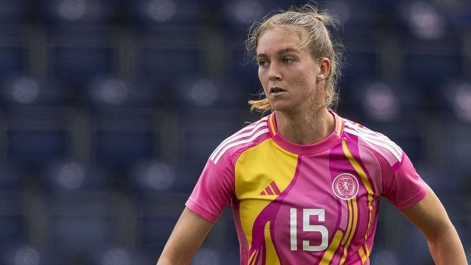 دعوت جورجیا براون به تیم ملی فوتبال زنان اسکاتلند برای بازیهای دوستانه